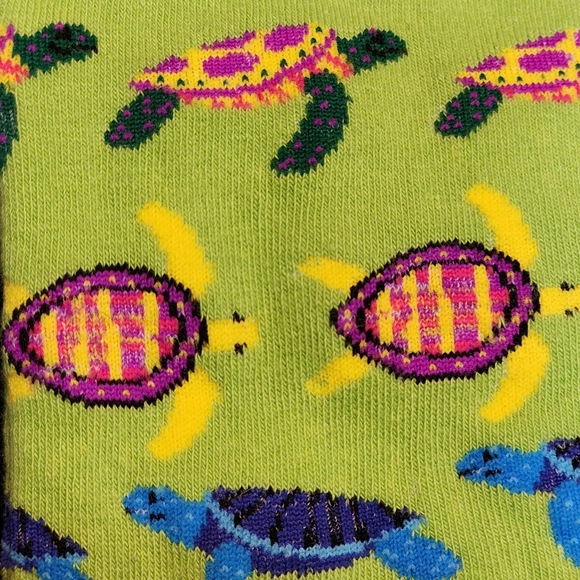 HotSox  Lime Green Socks With Fun Turtle Pattern - Picture 4 of 5